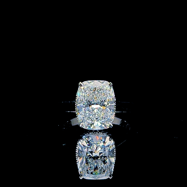 💎 4ct Cushion‑Cut Diamond Ring with Halo &amp; Side Stones
