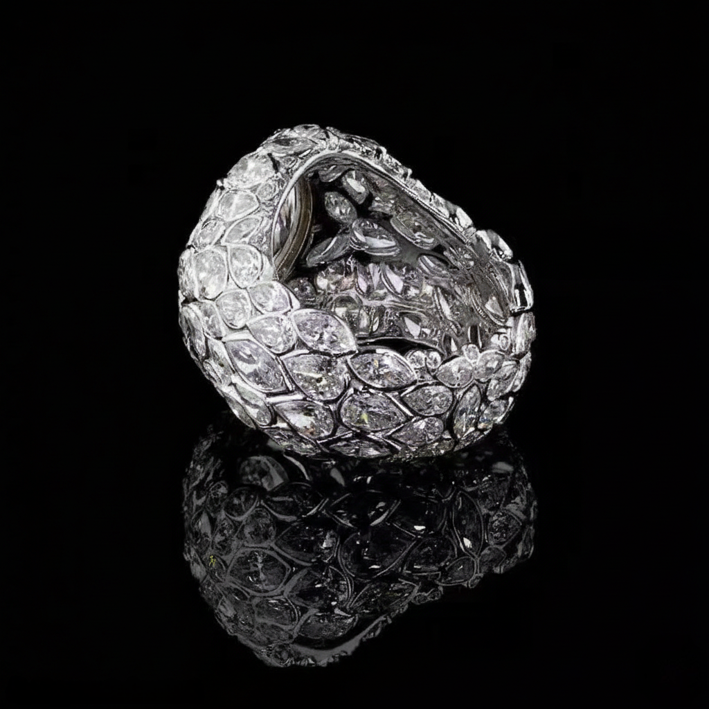 💎7.01ct Oval‑Cut Diamond Ring — 14K Gold with 17.54ct Side Diamonds