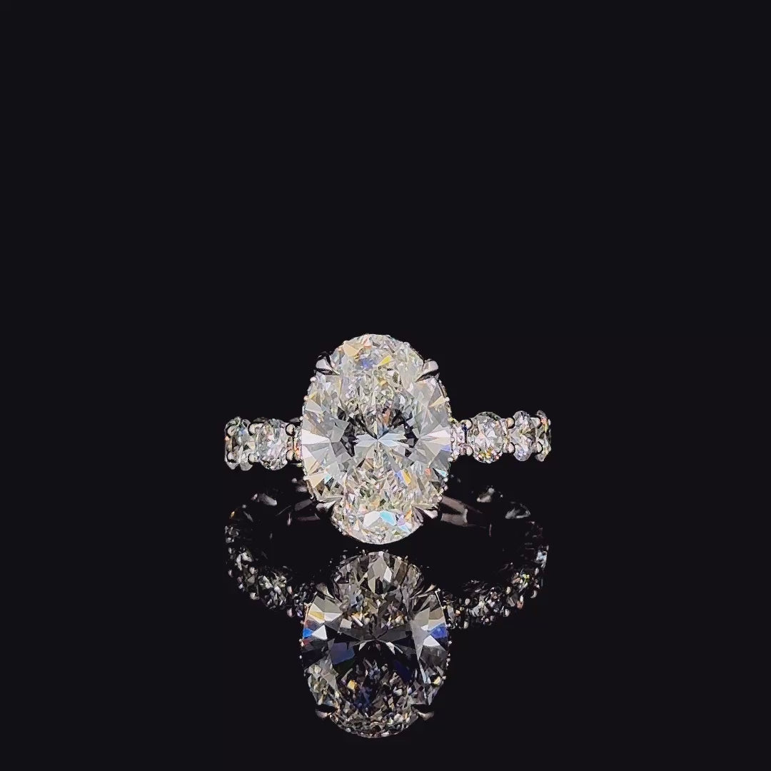 💎 3ct Oval‑Cut Lab‑Grown Diamond Halo Ring — 18K Gold or Platinum